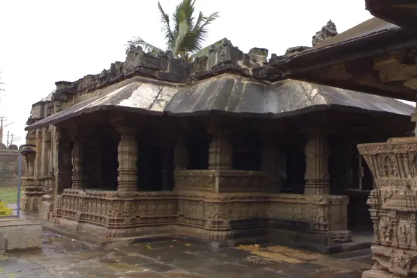 Gadag Trikuteshwara temple complex 3