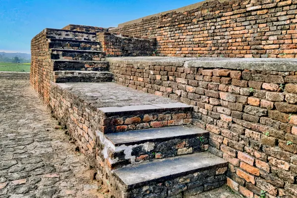 300–340 CE Vishnu temple, Padmavati brick temple platform, Pawaya, Madhya Pradesh 077