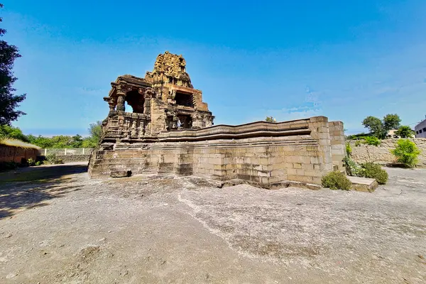 0102221 Mahakaleswar temple 1, Un, Khargone district, Madhya Pradesh 009