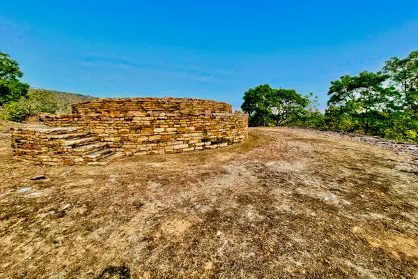 012092021 3rd century BCE Saru Maru Panguraria Buddhist site, Madhya Pradesh 028