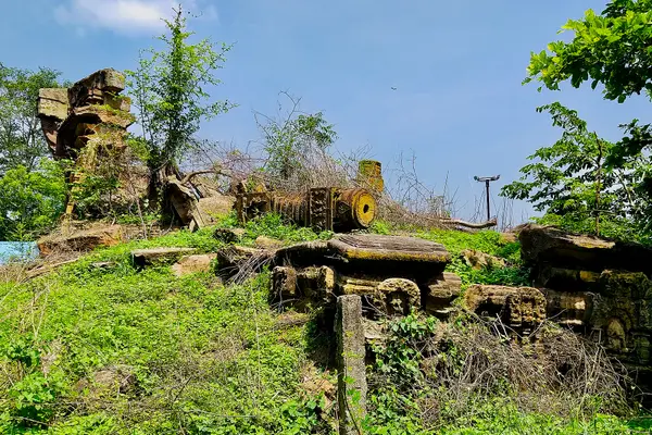 Temple ruins in Manthani, Telangana - 9