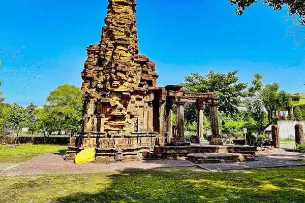 Mahadeva temple, Mandi Bamora, Madhya Pradesh 005