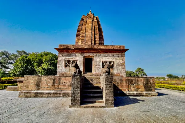 0122221 Chaturmukh Mahadeva temple, Nachna Madhya Pradesh 006