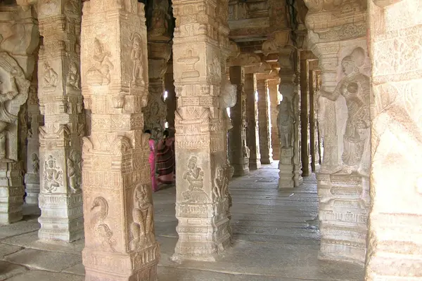 Sculpture at the Veerabhadra Temple, Lepakshi, Andhra Pradesh, India a2