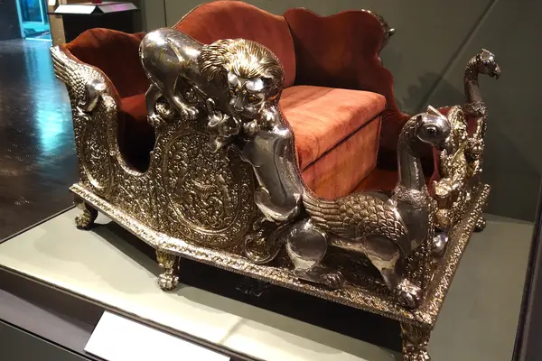 Elephant throne (howdah), India, Chhattisgarh state, former princely state of Surguja, c. 